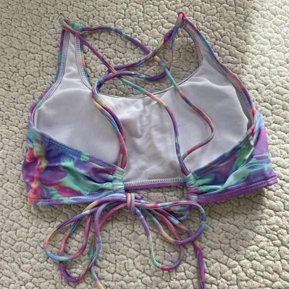 Shein Girl’s Swimsuit Top! - Picture 3 of 3